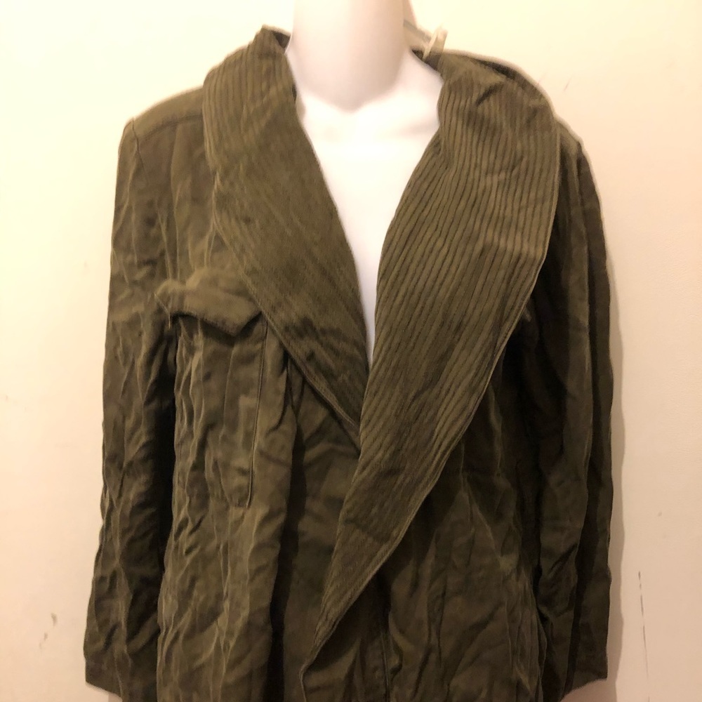 Cute jacket top Sold at Garage sale